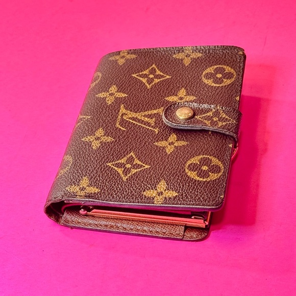 Louis Vuitton Monogram the Kisslock bifold wallet - Picture 13 of 14